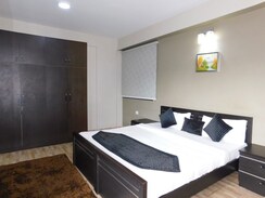 3 BHK + Servant Room,Extra Room Builder Floor For Rent in Chittaranjan Park