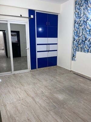 Room in 3 BHK Apartment at Town Park White Orchid, Sector 16c Greater Noida – for Rent