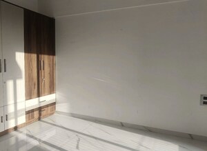 Room in 3 BHK Apartment at Nahar Amrit Shakti, Chandivali – for Rent