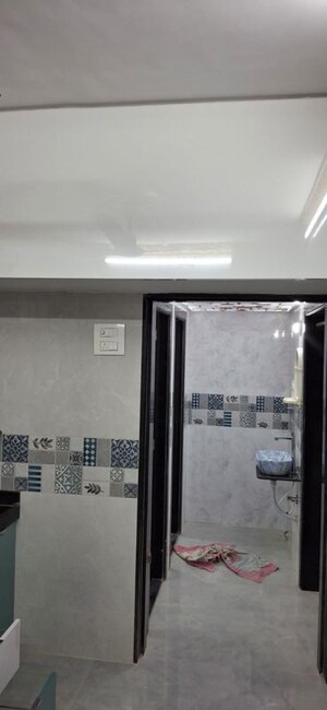 Furnished Amenities in 1 BHK Apartment at Nagari Niwara CHS, Goregaon East – for Rent