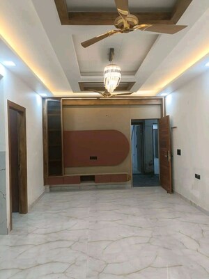 Room in 3 BHK Builder Floor at Sector 1 Greater Noida – for Sale