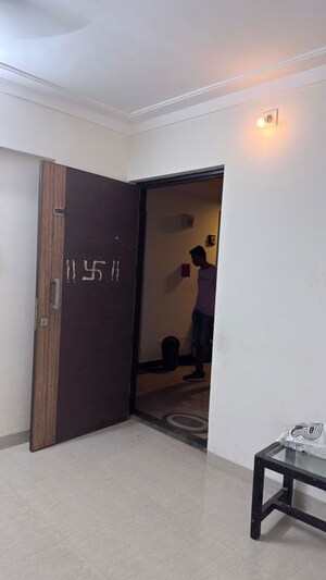 Room in 1 BHK Apartment at Tharwani Vedant Millenia, Titwala – for Sale