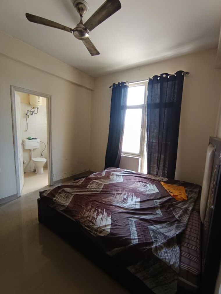 Bedroom, shree-vardhman-mantra 2 Bedroom 900 Sq.Ft. Apartment In Sector 67 Gurgaon 10387266
