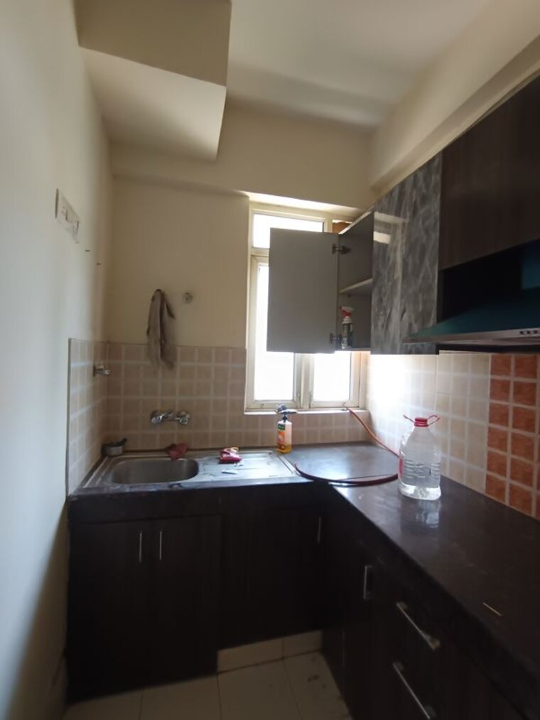 Kitchen, shree-vardhman-mantra 2 Bedroom 900 Sq.Ft. Apartment In Sector 67 Gurgaon 10387266