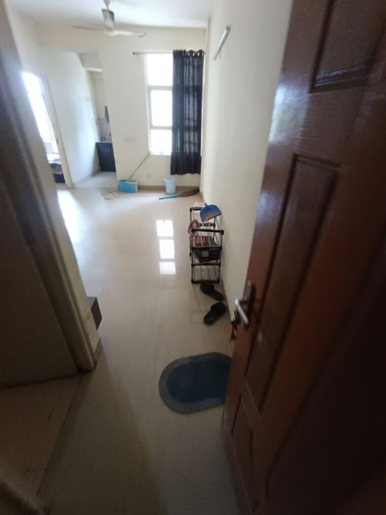 Bathroom, shree-vardhman-mantra 2 Bedroom 900 Sq.Ft. Apartment In Sector 67 Gurgaon 10387266