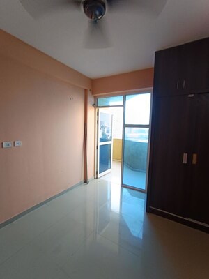 Room in 2 BHK Apartment at Pyramid Square 67A, Sector 67 – for Rent