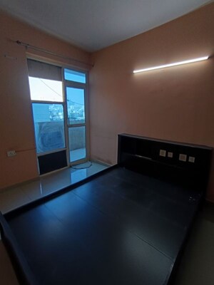 Room in 2 BHK Apartment at Pyramid Square 67A, Sector 67 – for Rent