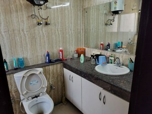 Team Area in 3 BHK Apartment at Sector 114 – for Sale