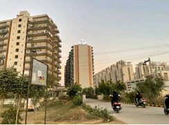 3 BHK Apartment For Sale in ROF Aalayas