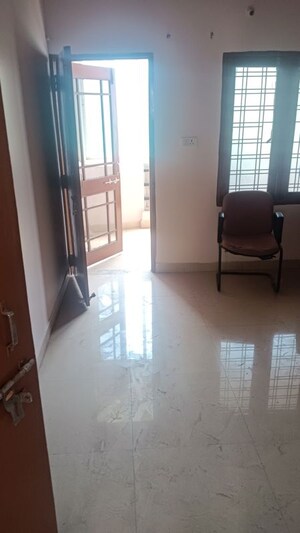 Room in 3 BHK Independent House at Jahangirabad – for Sale