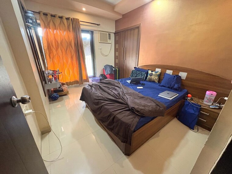 Team Area, everest-world-solitare 3 Bedroom 950 Sq.Ft. Apartment In Kolshet Road Thane 10387406