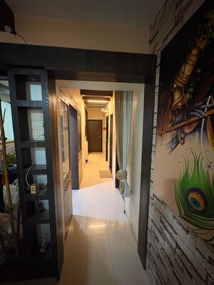 Building Lobby in 3 BHK Apartment at Everest World Solitare, Kolshet Road – for Rent