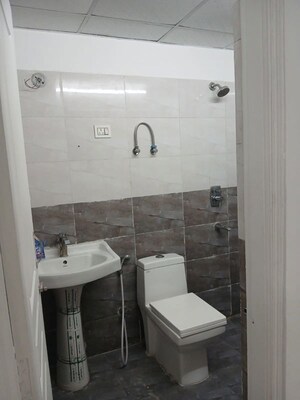 Bathroom in 3 BHK Apartment at Mahaluxmi Migsun Ultimo, Omicron Iii Greater Noida – for Rent
