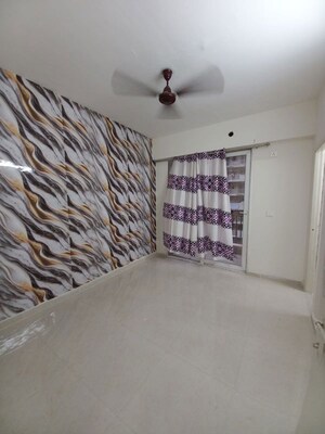 Room in 2 BHK Apartment at Signature The Millennia 2, Sector 37d – for Rent