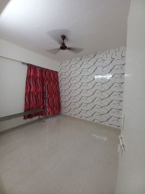 Room in 2 BHK Apartment at Signature The Millennia 2, Sector 37d – for Rent