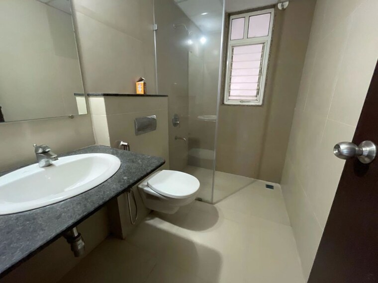 Bathroom, kolte-patil-tuscan-parkland 3 Bedroom 1680 Sq.Ft. Apartment In Kharadi Pune 10387413
