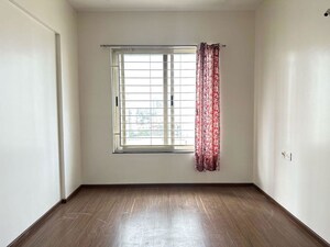 Room in 3 BHK Apartment at Ganga Arcadia, Kharadi – for Rent