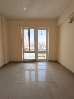 Room in 3 BHK Apartment at Mahindra Aura, Sector 110a – for Sale