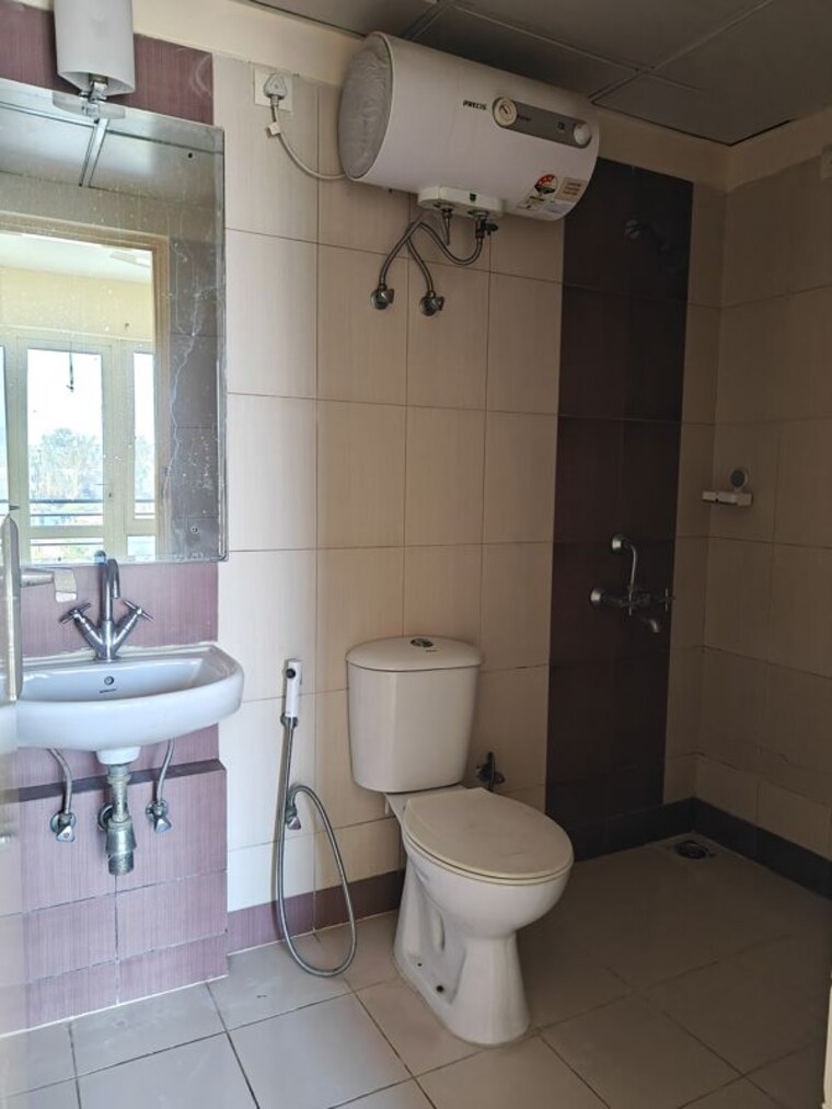 Bathroom, mahindra-aura 3 Bedroom 1407 Sq.Ft. Apartment In Sector 110a Gurgaon 10387478