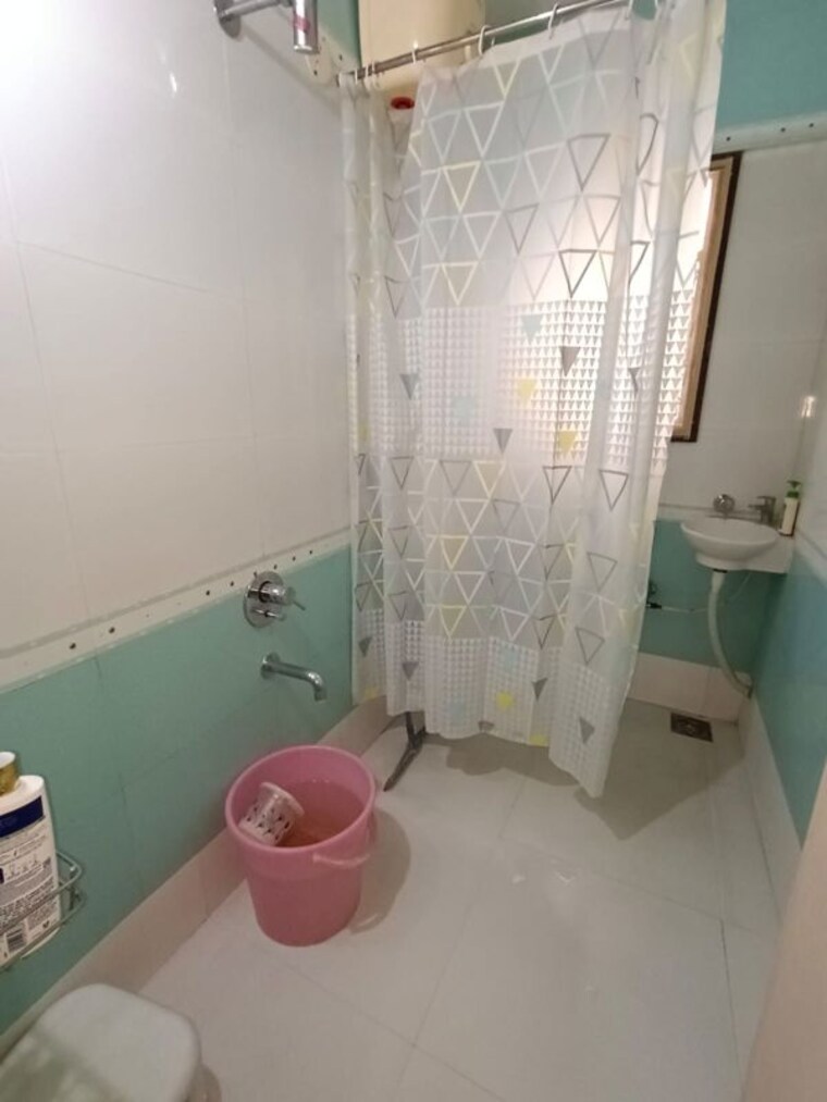 Bathroom, pimple saudagar 3 Bedroom 1320 Sq.Ft. Apartment In Pimple Saudagar Pune 10387472