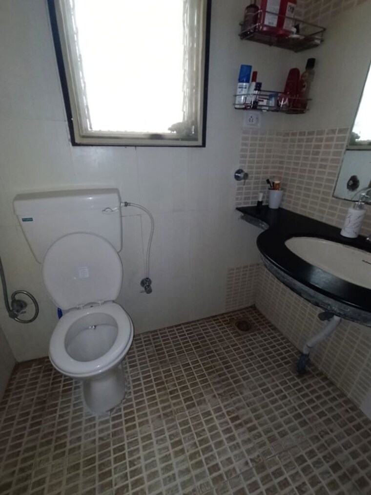 Bathroom, pimple saudagar 3 Bedroom 1320 Sq.Ft. Apartment In Pimple Saudagar Pune 10387472