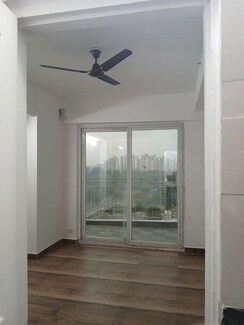 3 BHK Apartment For Rent in Migsun Twiinz