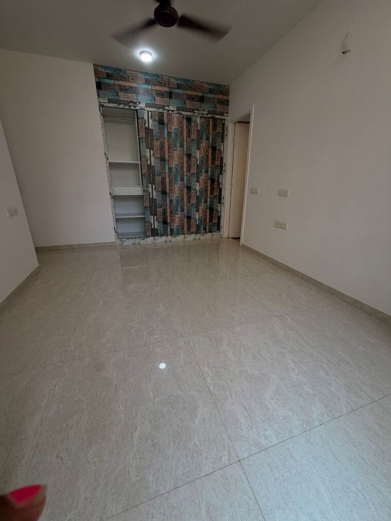 Master Bedroom, hiranandani-obelia-the-walk 2.5 Bedroom 850 Sq.Ft. Apartment In Ghodbunder Road Thane 10387557