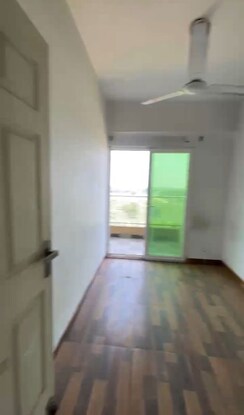 2 BHK + Study Room Apartment For Rent in Migsun Roof