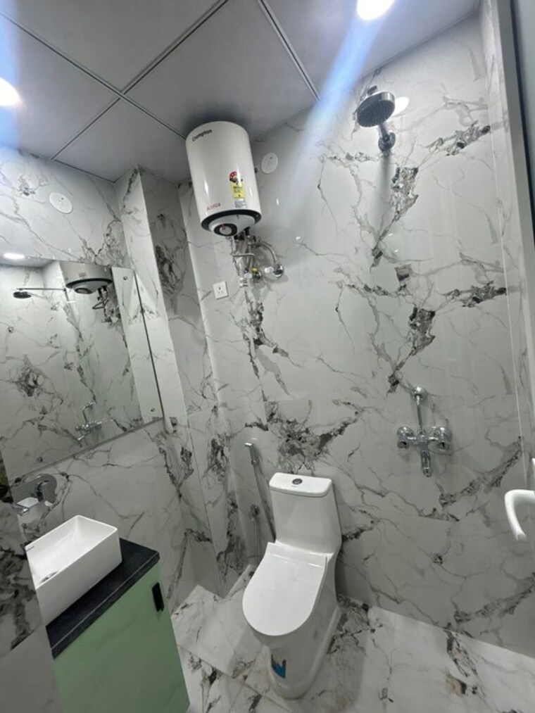 Bathroom, south city 1 1 RK 210 Sq.Ft. Builder Floor In South City 1 Gurgaon 10387586