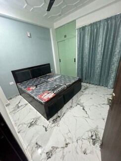 StudioBuilder Floor For Rent in Moti Vihar