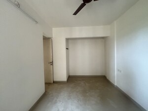 Room in 1 BHK Apartment at Puranik City, Kasarvadavali – for Sale