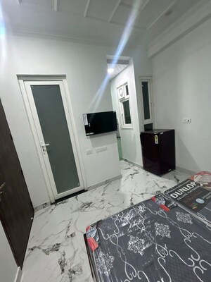 Team Area in 1 RK Builder Floor at Sector 41 – for Rent