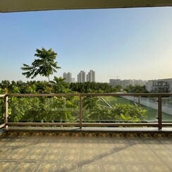 3 BHK + Servant Room,Extra Room Apartment For Rent in BPTP Amstoria Country Floor