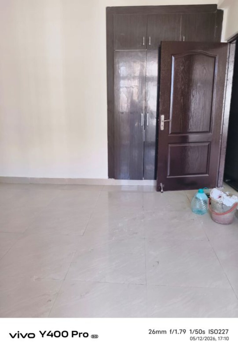 Room, amrapali-silicon-city 3 Bedroom 1450 Sq.Ft. Apartment In Sector 76 Noida 10387630