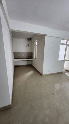 2 BHK Apartment For Sale in Suncity Avenue 76