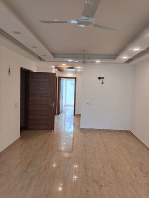 Room in 3 BHK Apartment at Puri Kohinoor, Sector 89 – for Sale