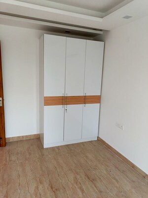 Room in 3 BHK Apartment at Puri Kohinoor, Sector 89 – for Sale
