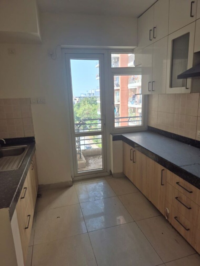 Kitchen, mahindra-aura 3.5 Bedroom 1954 Sq.Ft. Apartment In Sector 110a Gurgaon 10387649