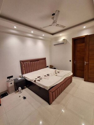 Bedroom in 2 BHK Apartment at Saket – for Rent
