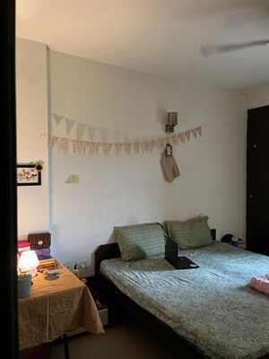 Living Room in 3 BHK Apartment at Amrapali Silicon City, Sector 76 – for Rent