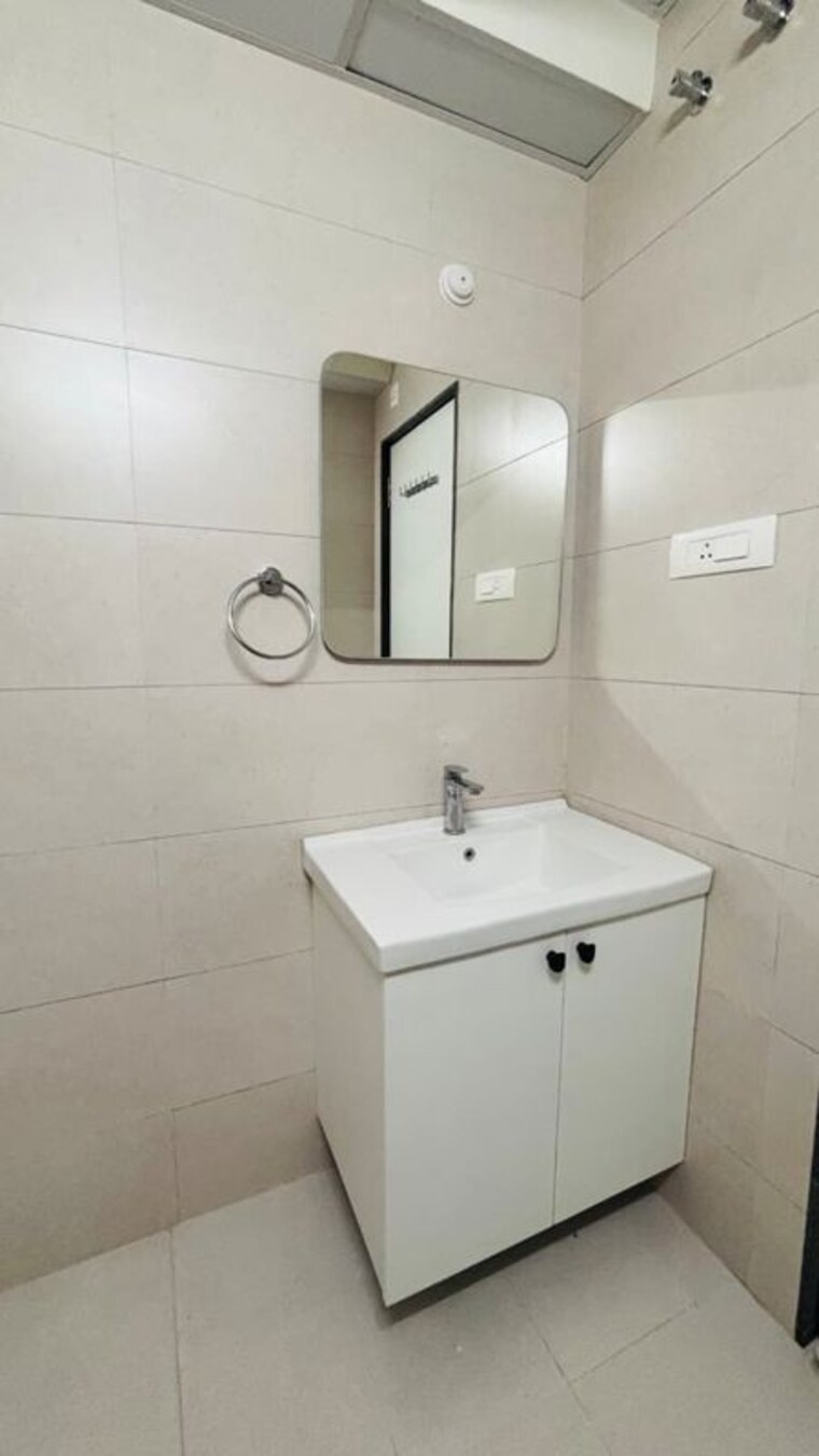 Bathroom, my-home-tridasa 3 Bedroom 1850 Sq.Ft. Apartment In Tellapur Hyderabad 10387693