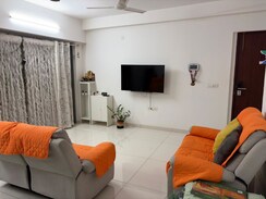 2 BHK + Pooja Room Apartment For Rent in Amanora Adreno Towers