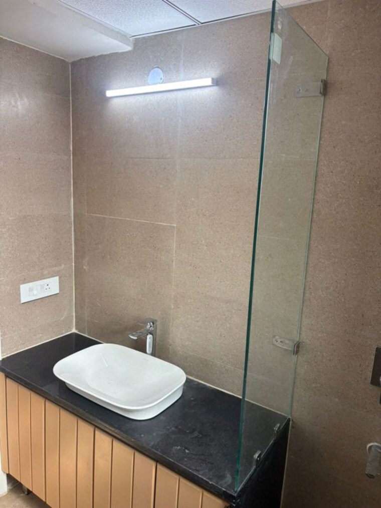 Bathroom, signature-global-city-63a 3 Bedroom 1305 Sq.Ft. Apartment In Sector 63a Gurgaon 10387698