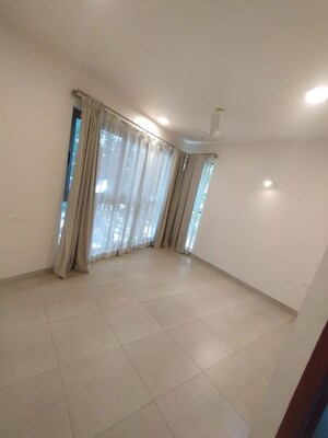Room in 3 BHK Apartment at Indiranagar – for Rent