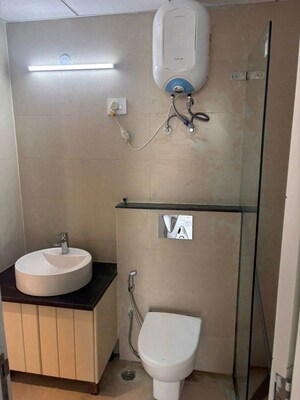 Bathroom in 3 BHK Apartment at Signature Global City 63A, Sector 63a – for Rent