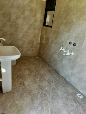 Bathroom in 2 BHK Builder Floor at Sector 52 – for Rent