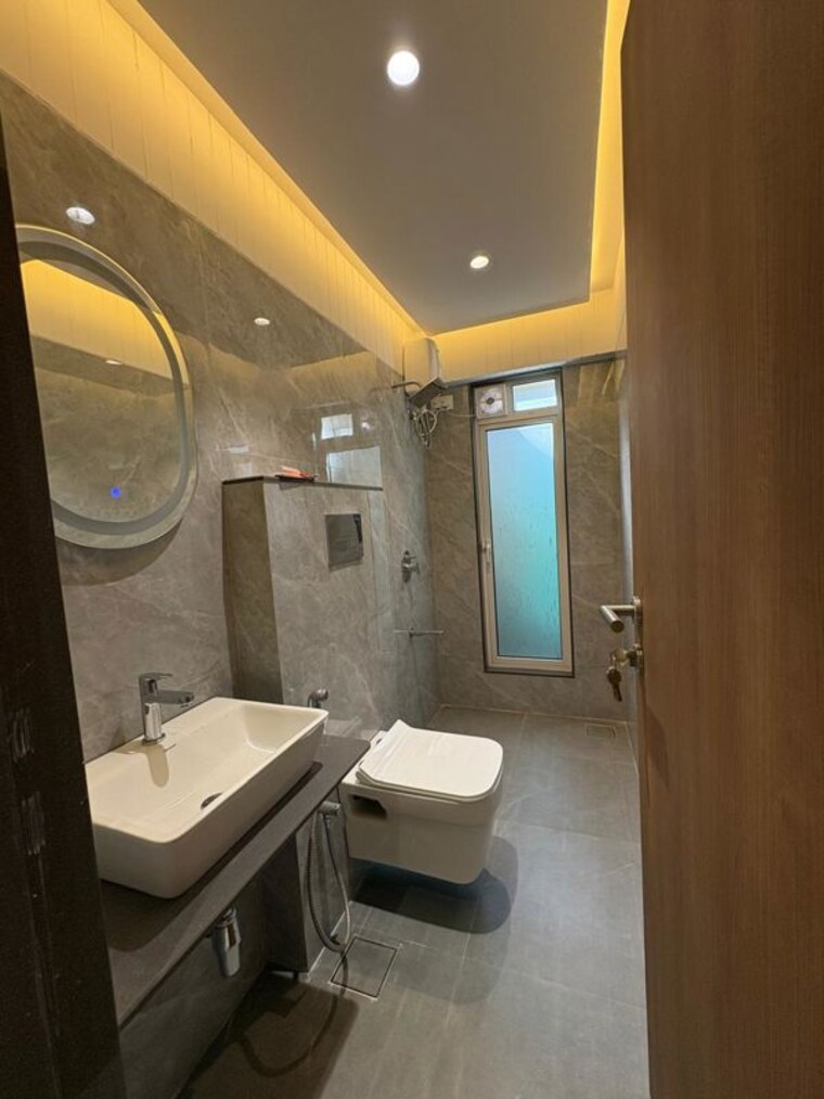 Bathroom, shan-windsor 2 Bedroom 616 Sq.Ft. Apartment In Malad West Mumbai 10387777