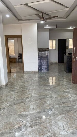 Room in 2 BHK Apartment at Civil Lines – for Rent