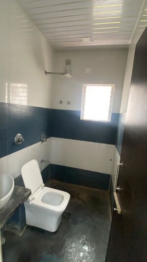 Team Area in 2 BHK Apartment at Civil Lines – for Rent