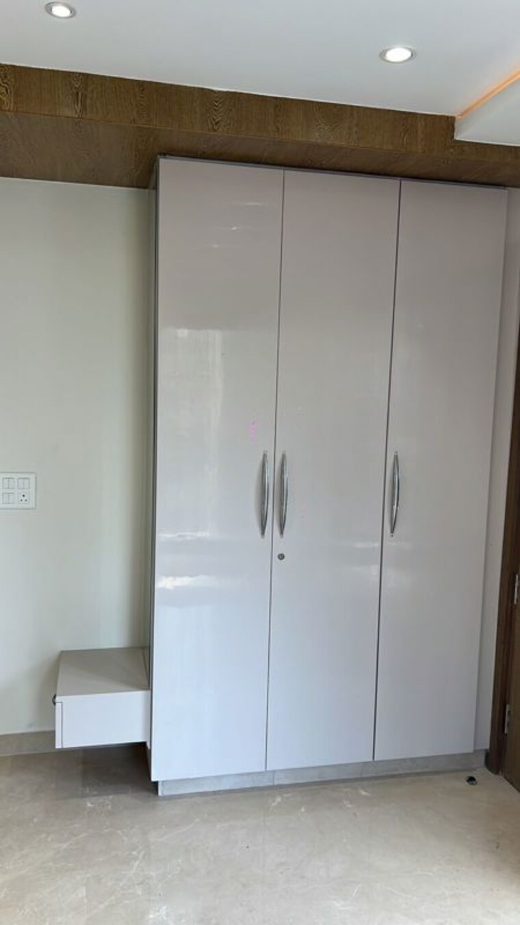 undefined, anand vihar 3 Bedroom 1800 Sq.Ft. Builder Floor In Anand Vihar Delhi 10387799